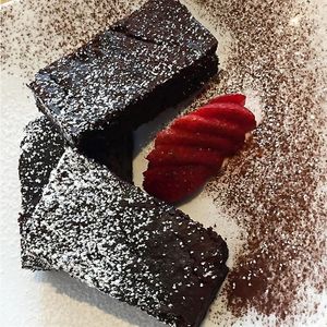 Vegan brownies at Matilda in Nova Milanese