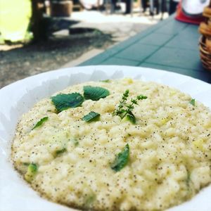 Risotto cremoso con zucchine e mentuccia at Fattoria la Capra Campa in Acqui Terme