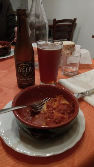 Vegan Lasagna and Craft beer at Fattoria la Capra Campa in Acqui Terme