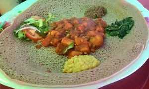 Dinich Wot at Major Restaurant in Indianapolis