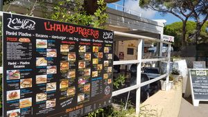 location at L'Hambuergeria in Lacona