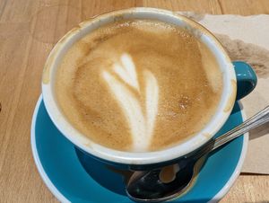 Flat white with oat milk at Virgule in Toulouse