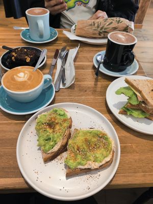 F at Virgule in Toulouse