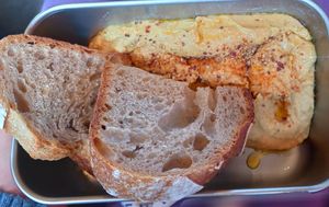 hummus bol to go 7,50€ at Virgule in Toulouse