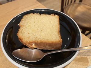 Gâteau au citron  at Virgule in Toulouse