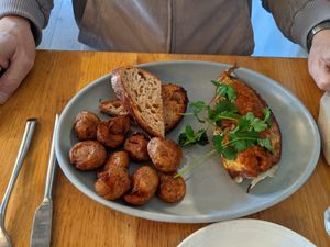 Spicy sausage omelette with potatoes and toast at Wildseed in San Francisco