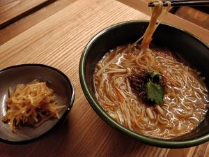 Noodle soup at Fahua 法華素食 in Osaka