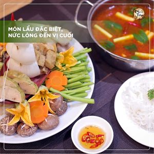 Sour and spicy hot pot at Phuc Tam Chay - Tan Vinh in Ho Chi Minh City