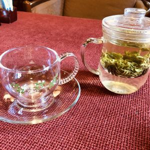 Green tea at 1913 Pure Cafe in Fushun
