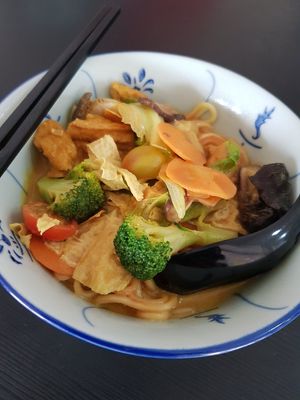 Curry yellow noodle at 729 Vegan in North Singapore