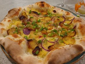 Vegan pizza at Niska in Helsinki