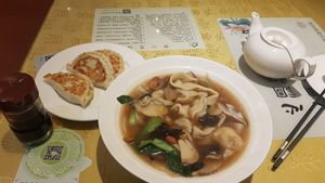 Noodles and dumplings at Jing Lian Zhai - Hepingli in Beijing