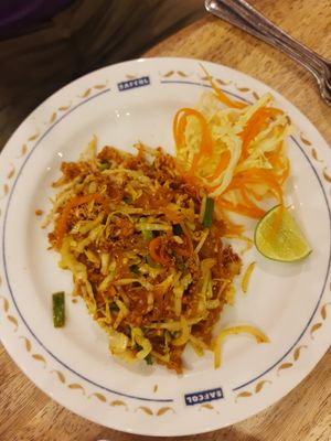 Pad Thai at 89 Cafe in Krabi