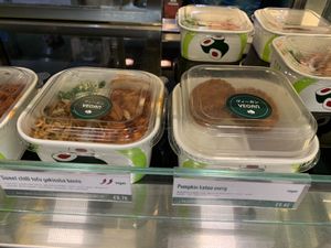 Sweet chili tofu yakisoba bento and Pumpkin katsu curry at Wasabi - Ealing Broadway in West London