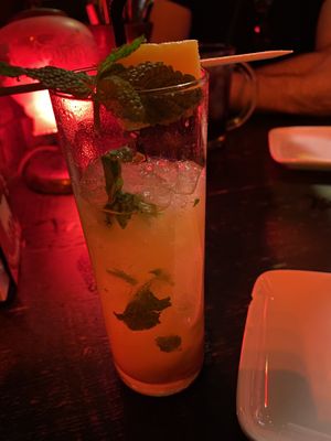 Mango mojito at Bodega Biarritz 1881 in Barcelona