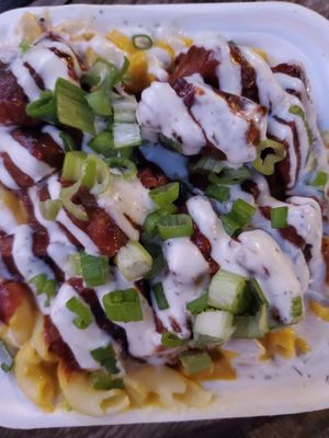BBQ Mac Bowl with ranch topping at Lively Up Yourself - Food Truck in Bend