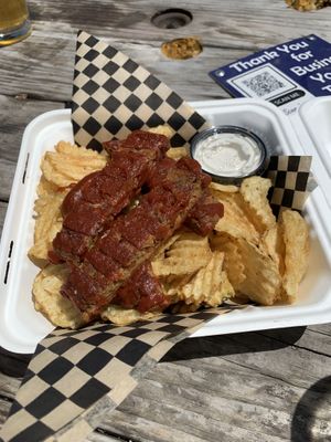 Great ranch and house made (?) potato chips.  The ribs I think they were called were fine but reminded me of vegan burger patty cut into strips and dunked in tasty bbq. at Lively Up Yourself - Food Truck in Bend