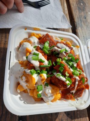 Buffalo Mac n' cheeze 👍👍👍👍👍👍 at Lively Up Yourself - Food Truck in Bend