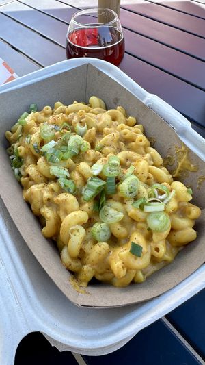 Mac n Cheese  at Lively Up Yourself - Food Truck in Bend