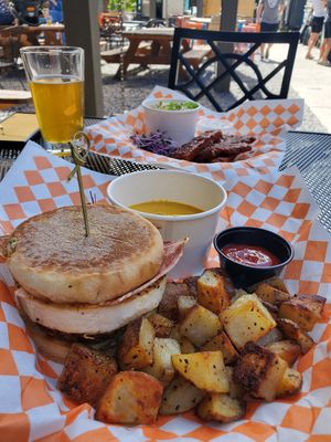 Breakfast sandwiches 9/10, ribs 9/10 at Lively Up Yourself - Food Truck in Bend