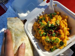 Mac N Cheez at Lively Up Yourself - Food Truck in Bend