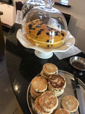 Blueberry & Mango Cake £3.50, Free Vegan Welsh Cakes for opening day at Yogaya in Swansea