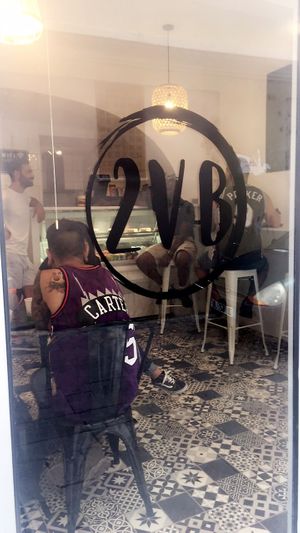 Bonne ambiance  at 2VB  in Perpignan