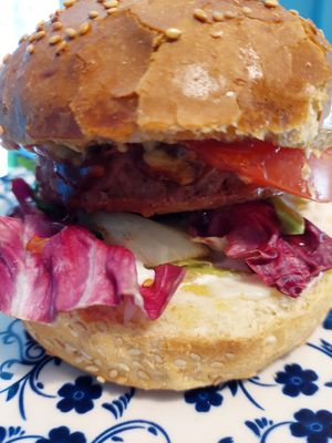 cheeseburger (soy) at OMG in SKG in Thessaloniki