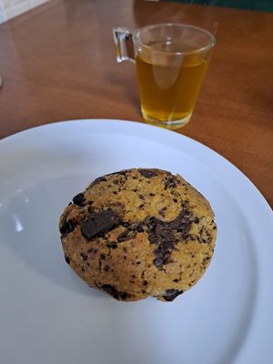 Cookie de chocolate + chá at Prema in Viseu