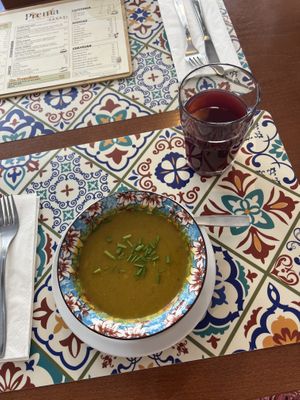 Sopa de legumes e suco do dia 🤤🤤  at Prema in Viseu