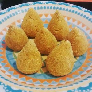 Coxinhas veganas delícia!!! at Prema in Viseu