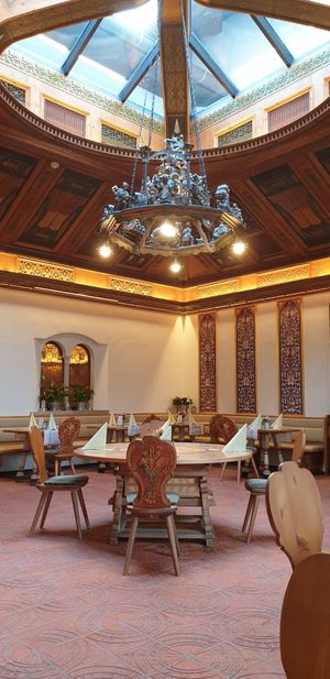 Hinterer Speisesaal at Forst Bräustüberl in Lagundo