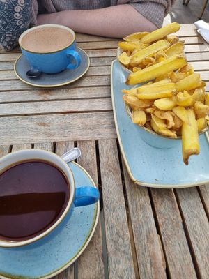 Fries & Americano ☕️ at Lime Kiln Kitchen in Thetford