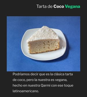Tarta de Coco la cual para servirla se baña en bebida de coco caliente para darle una suavidad adicional. at La Qarmita in Granada