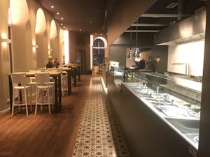 Int at Forky's in Vienna