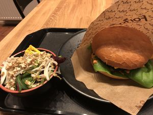 Burger and side at Forky's in Vienna