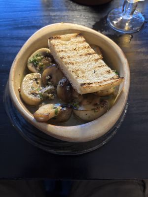 Garlic mushrooms and bread   at Giannis in Scarborough