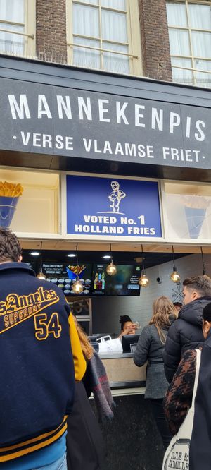 Outside 🍟 at Manneken Pis in Amsterdam