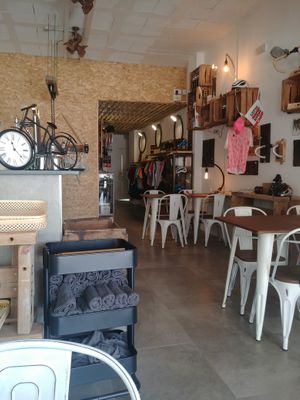 A look inside at Lovelo Coffee Ride in Orihuela Costa