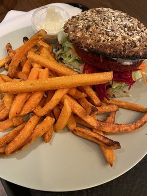 Burger e mayo vegan , tutto squisito   at Tasty World in Ghent