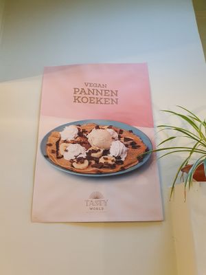 Vegan pancakes at Tasty World in Ghent