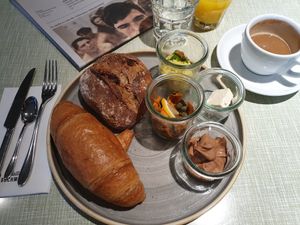 Schlemmer Zmorge at Sprössling in Zurich