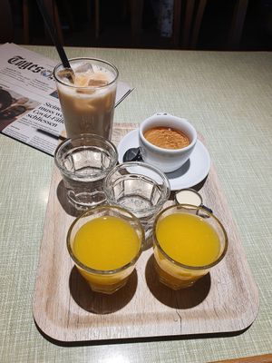 Getränke zum Schlemmer Zmorge at Sprössling in Zurich