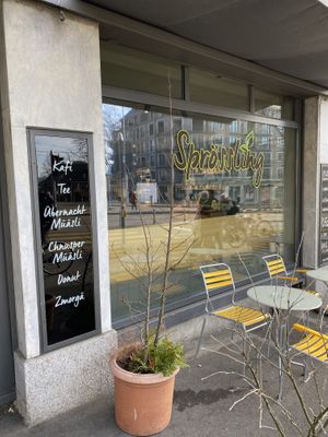 Outdoor seating   at Sprössling in Zurich