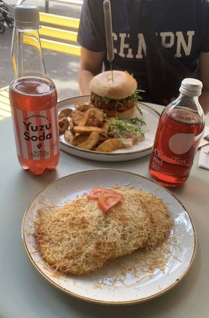 Burger and Rösti  at Sprössling in Zurich