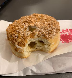 Apfel-Zimt Donut #Veganuary at Sprössling in Zurich