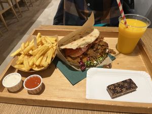   at Oaza Joyful Kitchen in Zagreb