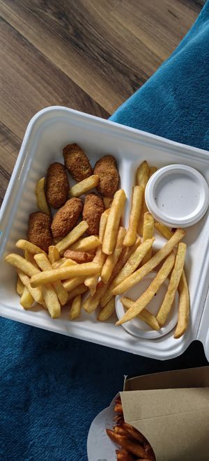 Vegan nuggets (nothing like actual nuggets) at Oaza Joyful Kitchen in Zagreb