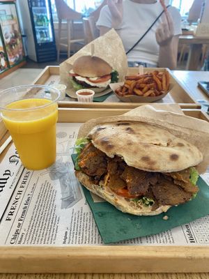   at Oaza Joyful Kitchen in Zagreb