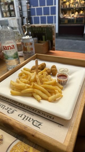 Fries & nuggets  at Oaza Joyful Kitchen in Zagreb